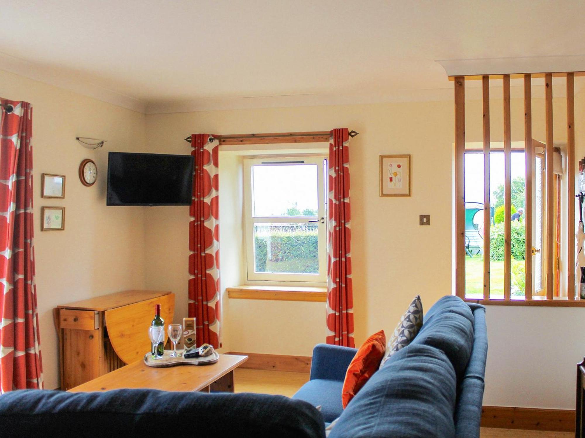 Laurel Bank Villa Alyth Екстериор снимка